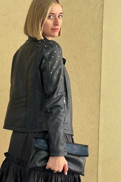 Bralette in pizzo nero con inserto in rasatello 2