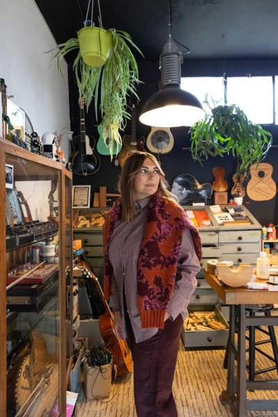 Pantalone in velluto vinaccia 2