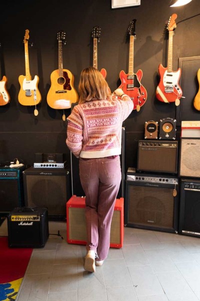 Maglia Jacquard Tirolese nei toni rosa, bordeaux e verde oliva