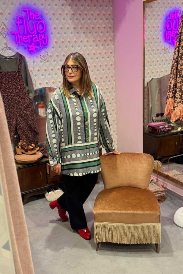 Camicia medio-lunga dalla vestibilità morbida