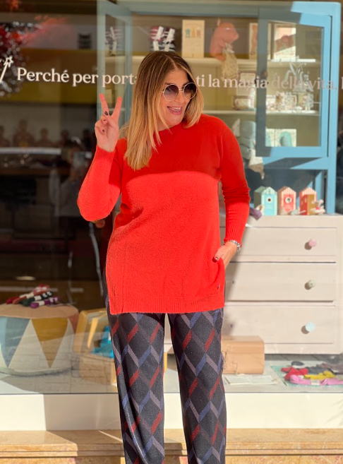 Maximaglia con spacchi - immagine 3